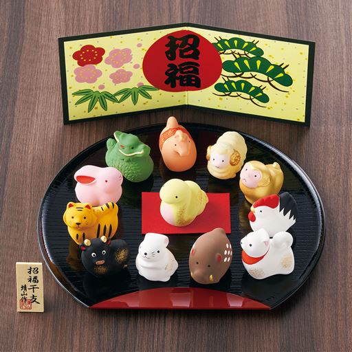 新年飾りにもおすすめ! 毎年飾れる干支の萬古焼置物です。