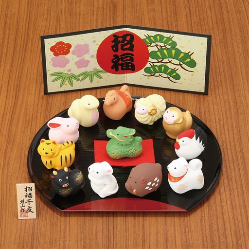 職人が丁寧に色付けしたこだわりの一品。