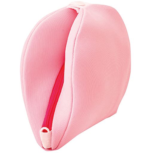 左右のスナップボタンをとめて、洗濯から脱水までこのままOK!
