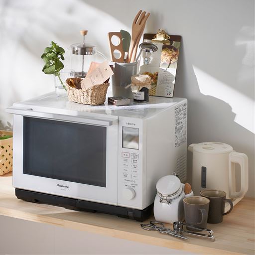 電子レンジの上や周りに物を置くのはよくないけど、ついついやりがち…そんな方におすすめ。