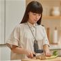 ダークグレー<br>ハンズフリーで使えるので調理中にも。