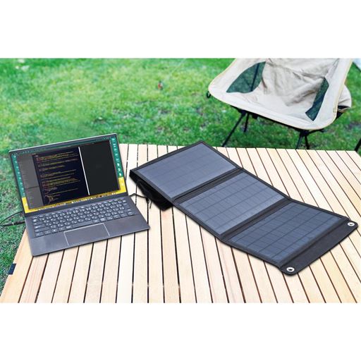 ソーラーパネルから機器へ直接充電も可能です。