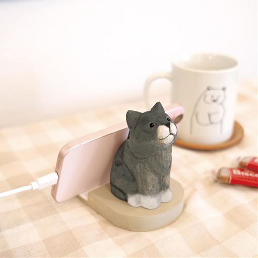 C(クツシタ) 暖かみのある木彫りの風合いに癒される♪