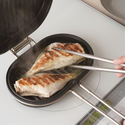 食材の油分や水分で、外側はカリッと、中はふっくら仕上がります。