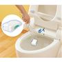 ステンレス製のハンドルに替えブラシを簡単取り付け。汚れたらそのままトイレに流せるのでいつも清潔です。 ※イメージ