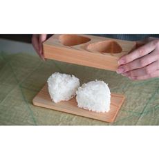ふんわりヒノキのおにぎり型