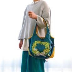 可愛いを詰め込んだ刺繍バッグ 2way