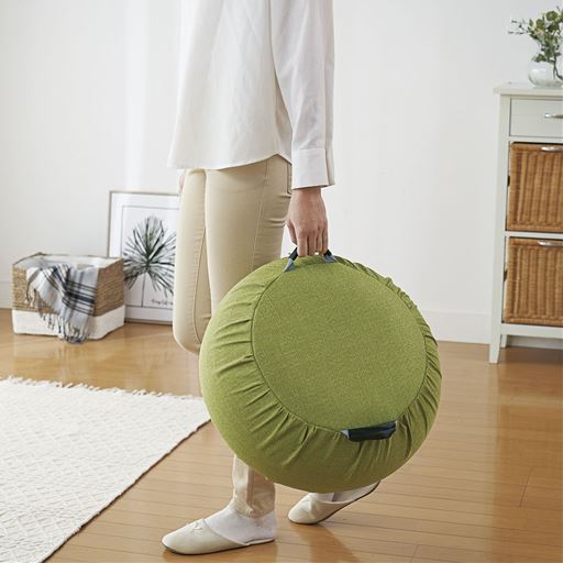 持ち運びやすい持ち手付
