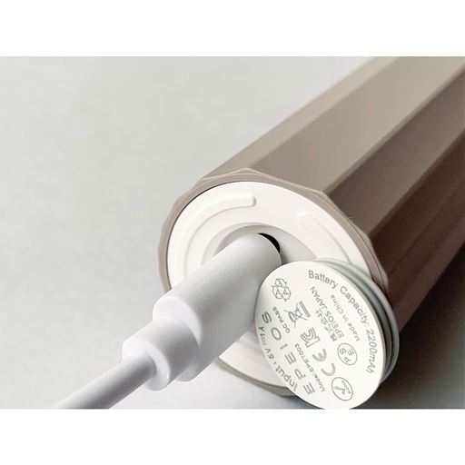 最大180日間使用可能 わずか4時間でフル充電