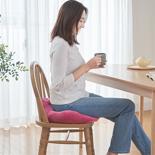 腰のツラさは姿勢から? 骨盤を立たせて姿勢をキレイに