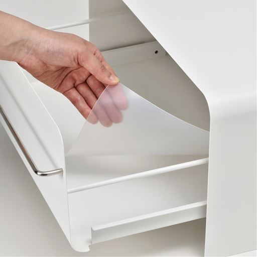 引き出しの中に敷くクッションシート付きで、引き出しの開け閉めで中に入れたものが動きにくい