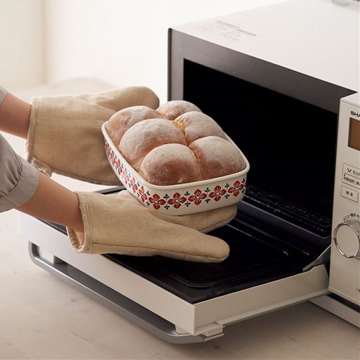 【パン作り例(6)】オーブンで焼く。ちぎりパンの完成です。※レッド系は販売しておりません。