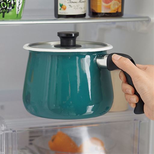 ホーロー製だから余った料理はお鍋ごと保存!