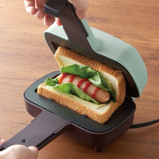 パンと具材をセットして挟むだけ!※こちらのカラーは販売しておりません