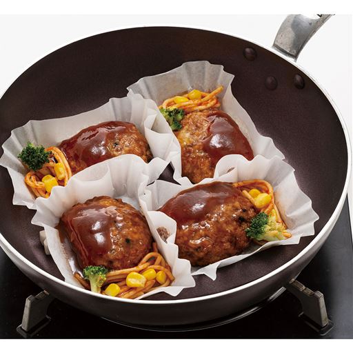 深さが3cmあるので煮込み料理でもフライパンが汚れにくい!