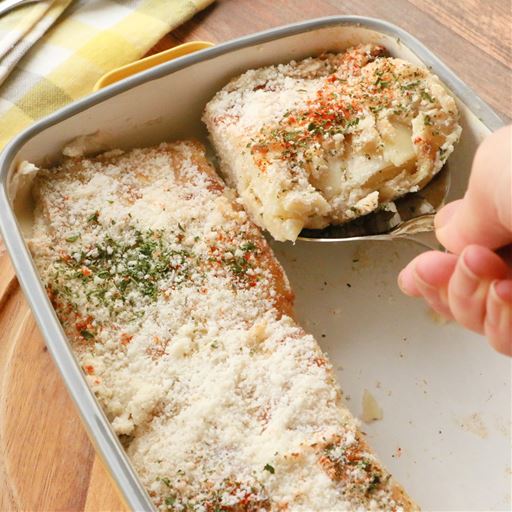 先端がまっすぐだから、グラタンなどの切り分けもキレイ