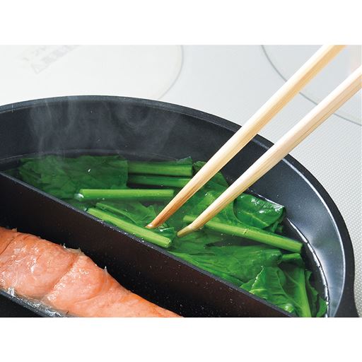 仕切り高さが約3cmなので汁もの茹で調理もOK!
