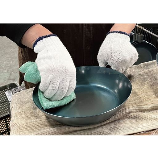 油ならし済ですぐ使える <br>油ならしは職人が手作業で行っているので、買ったその日からすぐ使えます。