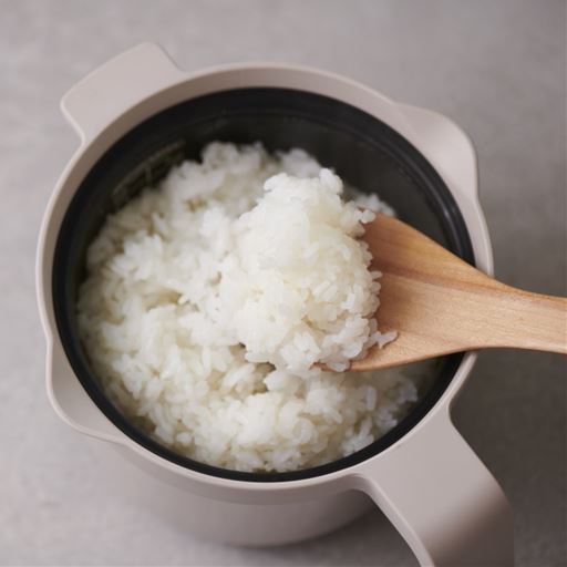 土鍋で炊いたような<br>美味しいお米を炊くことが出来ます。<br>もち米も美味しく炊けるので<br>レパートリーが広がります