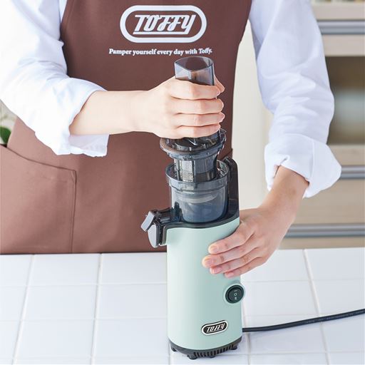 手順1:タンクとふたを本体にセットする<br>※このカラーは販売していません