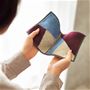 AC折紙 (ワイン)<br>男女問わず使えるポップなデザインをご用意しました。