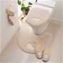 ベージュ Mマット(横60×縦58cm) ※商品はトイレマットです。 <br>ふわふわペルシャ猫モチーフのトイレマットです。
