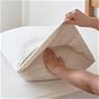 余った部分を折り込んでサイズ調整が可能です。