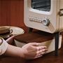 【プレゼント】ブレッドケースはトースターの下に収納できます。