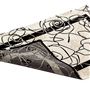 ブラック<br>裏面はすべりにくい加工で掃除機掛けもスムーズです。