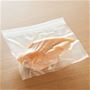まとめ買いした食品を便利な小分けにして保存できます。