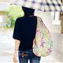 手荷物の上から包んで使う