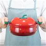 アツアツのお料理も運びやすい耐熱のシリコンハンドル