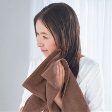 汚れが目立ちにくい濃色タオル(同色4枚組)