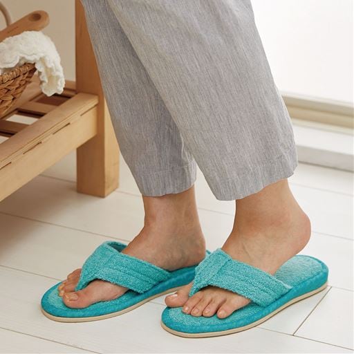 立体鼻緒のタオルスリッパ