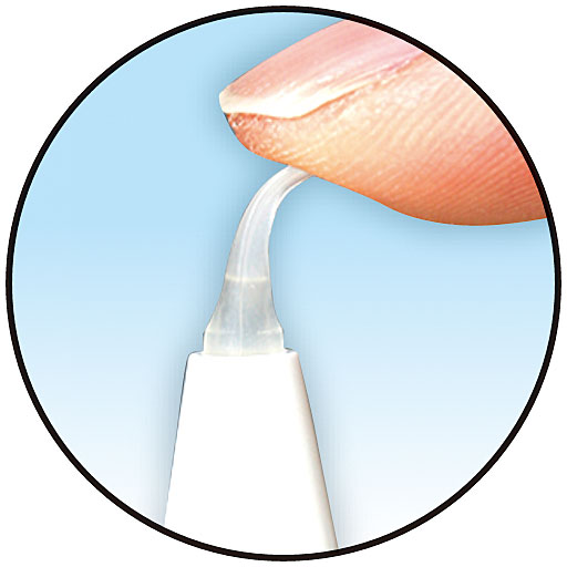 【弾力のあるソフトなヘラ】<br>まぶたにうれしいソフトなヘラを使用しているので、簡単に折り込めます。