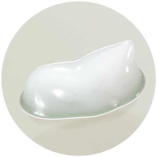 直径1cmほどのクリームを、気になる部分に5回ほどくるくると円を描くように優しくなじませます。