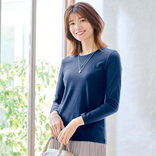 シンプルクルーネックTシャツ(長袖)(洗濯機OK)
