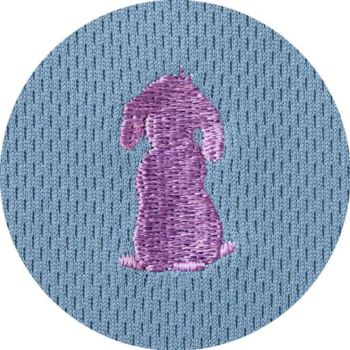 裾にはかわいい犬の刺繍