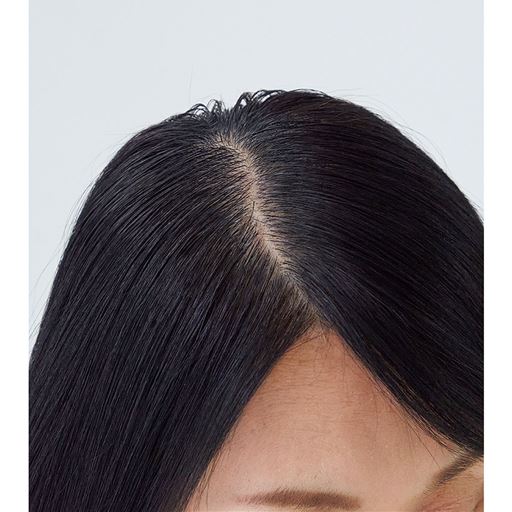 【ブラック使用時】<br>※メーキャップ効果。 <br>※仕上がりには個人差があります。