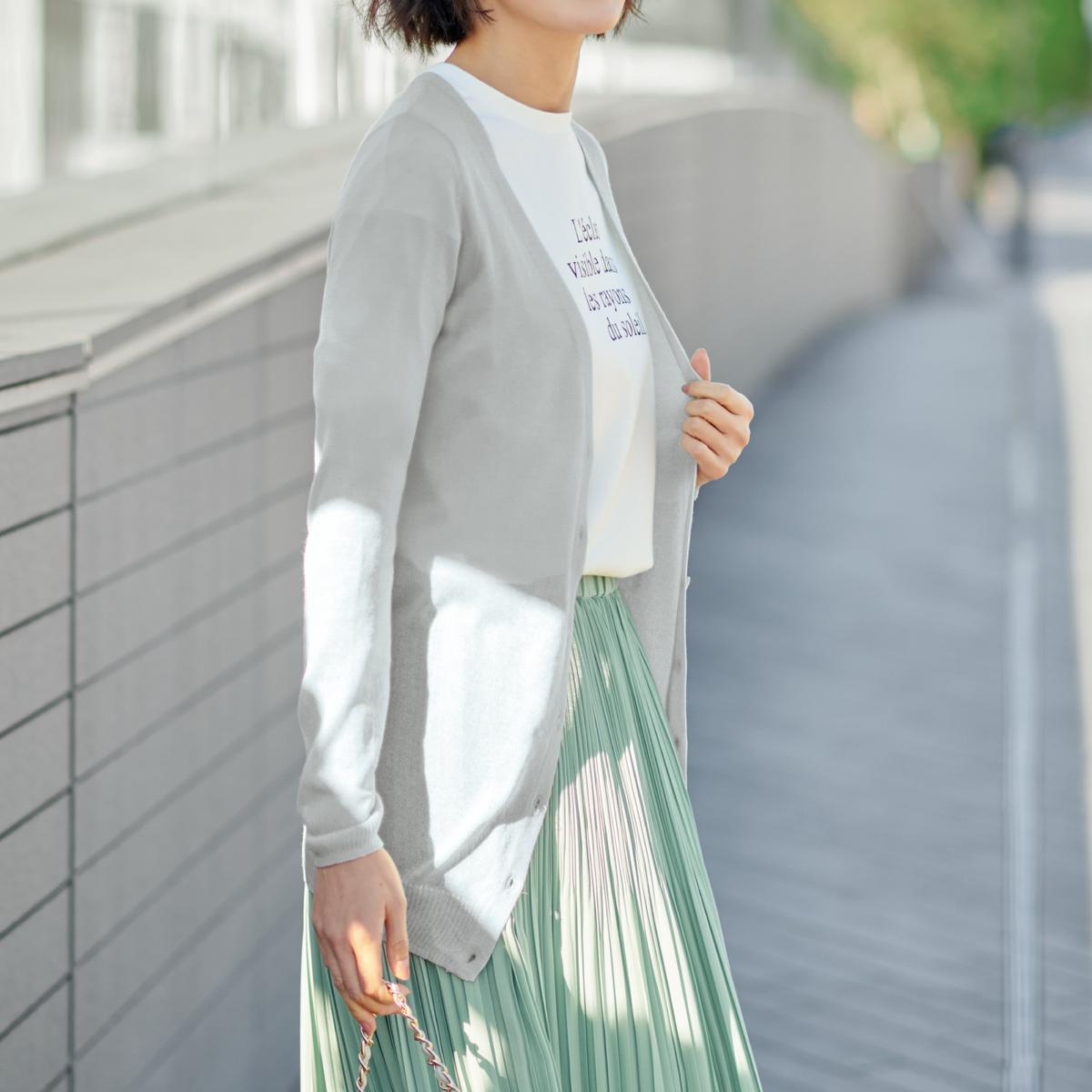 CELINE - 美品 CELINE セリーヌ ポケット Vネック ロング ニット カーディガン CELINE - 美品 CELINE セリーヌ ポケット Vネック ロング ニット