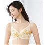 バストの高さをおさえてボリュームダウン<br>着用例シルクベージュ