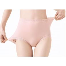 なめらかなはき心地のショーツ(レースタイプ)(はきこみ丈スタンダード)