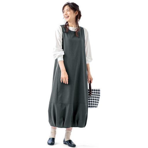スモークブルー コーディネート例<br>※Tシャツのみ着用