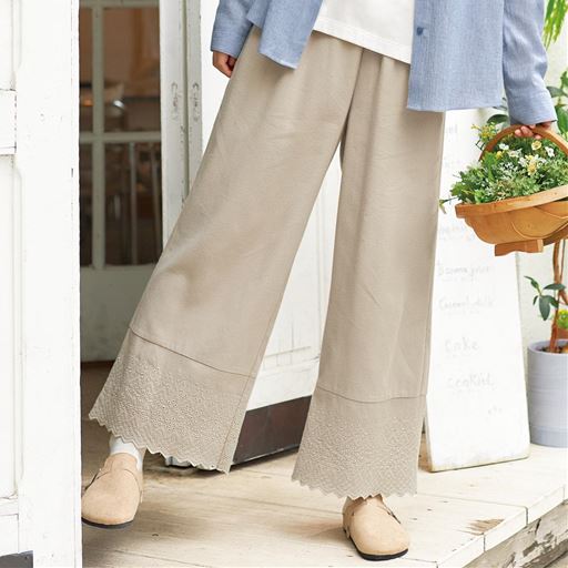 綿100%華やか裾刺しゅうワイドパンツ