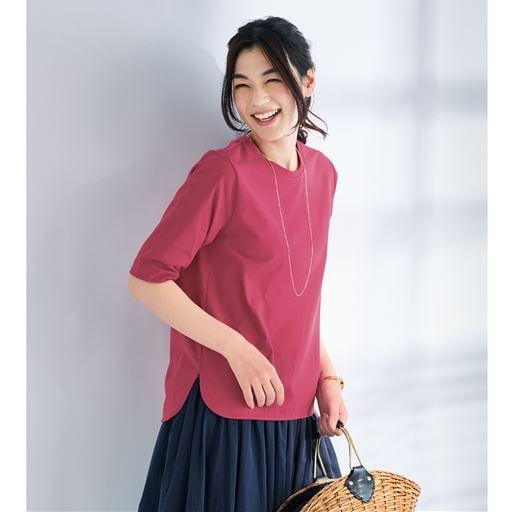 クルーネックTシャツ