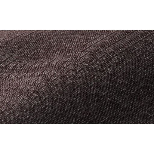 ブラウン 衿裏はあたたかい裏起毛素材