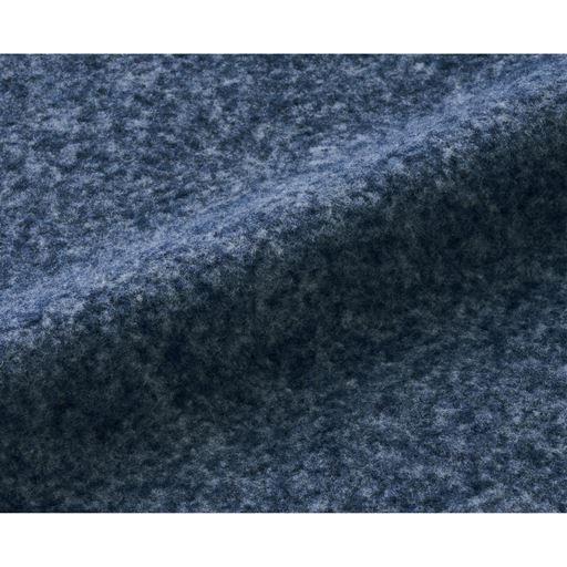 裏側 ほどよい厚みで着心地のよい裏起毛素材