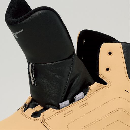 タンに羽を付けて隙間を塞ぎ、水の浸入を防ぐ