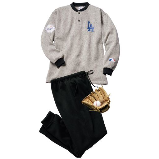フリースTスーツ(MLB)
