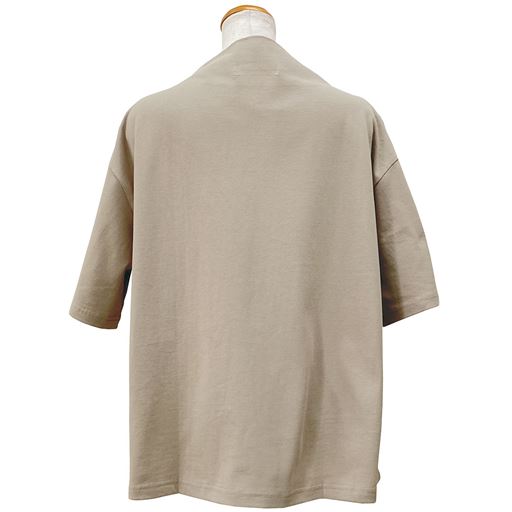 ベージュ<br>バックスタイル